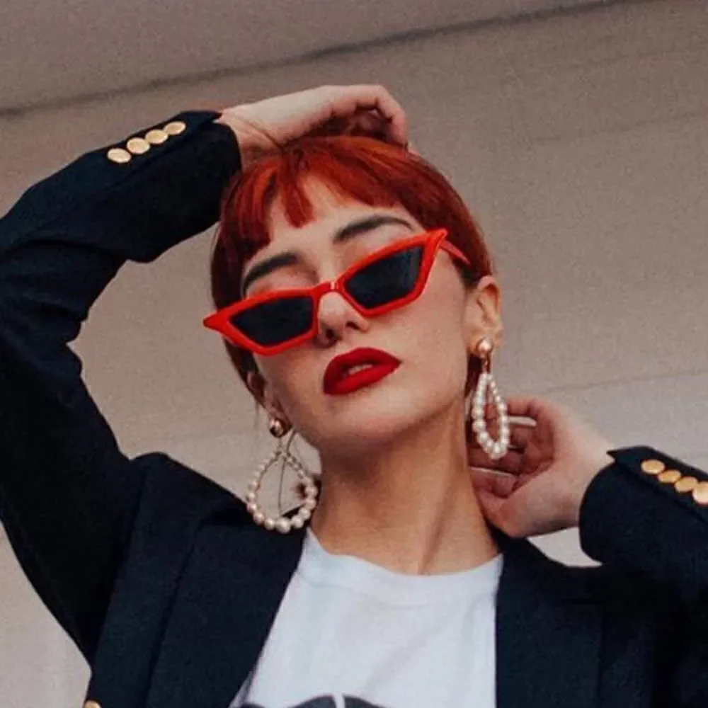 Red Vintage Small Cat Eye sunglasses